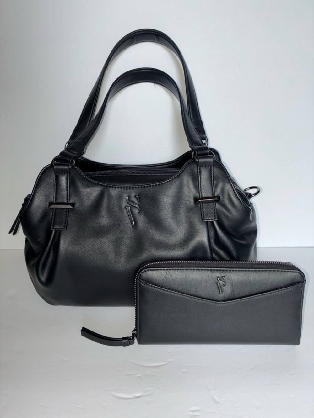 Simply Vera Vera Wang Black Buena Satchel and Signature Wallet Set